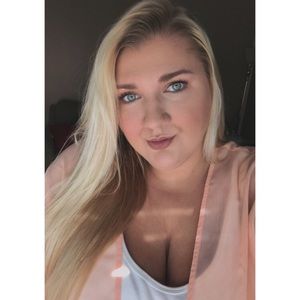 Meet Your Posher, Lauren!